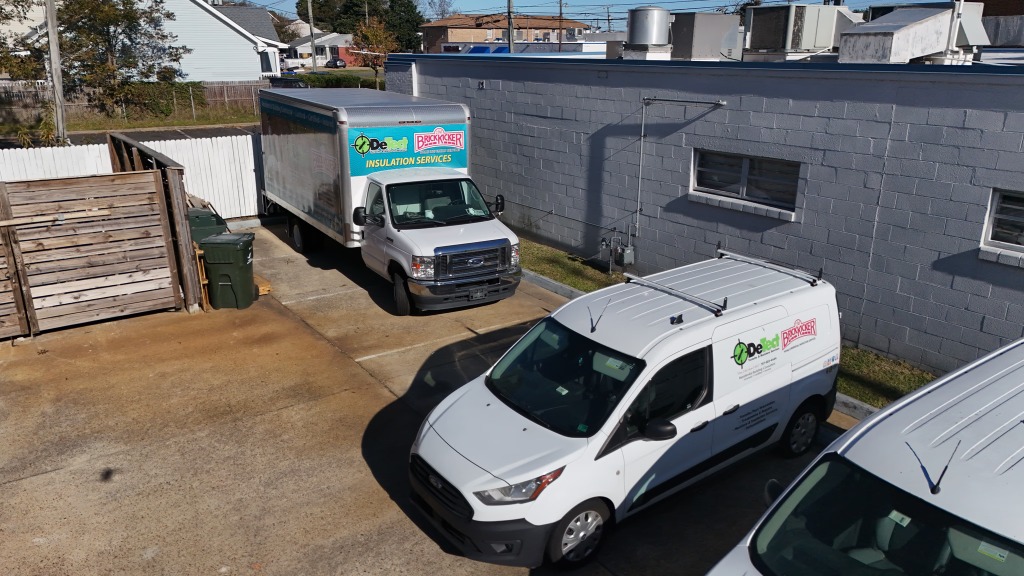 Detect Termite service vehicles outside a Hampton Roads property